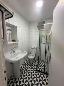 Bedroom Apartment in Central Pendik, Turkey