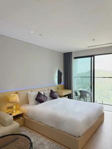 HoLiDay Hạ Long Apartmert