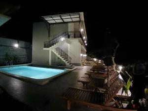 KELINGKING BEAUTY CROWN Villa