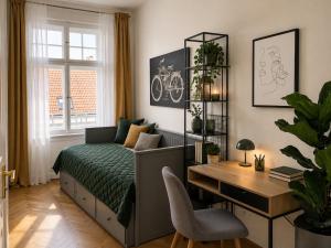 Elegant 75 m2 Apartment with Vltava River Views
