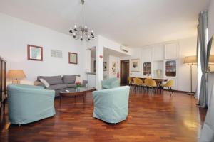 Bianca Apartment Colosseum - 3BR