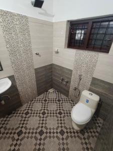 Cave Aura Service Villa