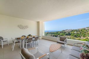 797 HOLIDAY RENTALS-Apartamento en Rocas Blancas para 5 con v