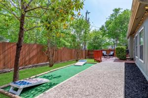 Peaceful North SA Home with Patio & Games