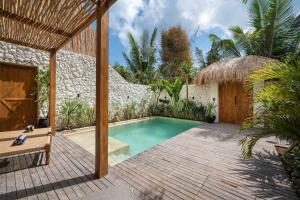 New Stunning Twin Villa 4 Bdr Lembongan Villa 3 and 4