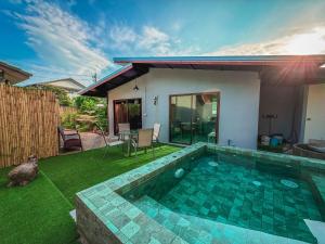 Villa Elephant