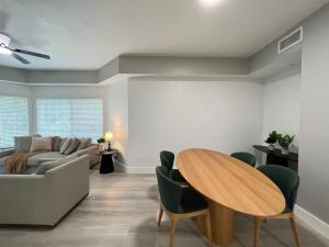 3 Bd 2 Ba Worldquest Resort 4-102 Wb