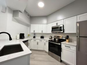 3 Bd 2 Ba Worldquest Resort 4-102 Wb