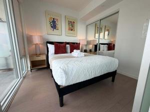 Downtown 2BR Unit near Chinatown Full Kitchen