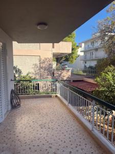 CASAvocado Newly Renovated 2BR Walk to Beach