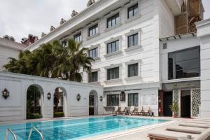Sura Luxury Milion & Spa