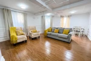 Kisuri White House - Luxury Beach Home in Mfangano