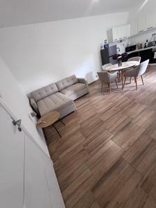 Fresh Time Apartment 2