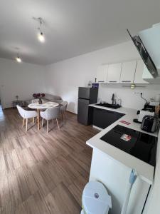 Fresh Time Apartment 2