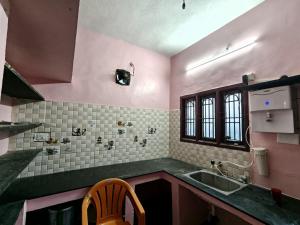 Chendur Guest house