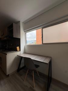 Cozy loft nearby park 93