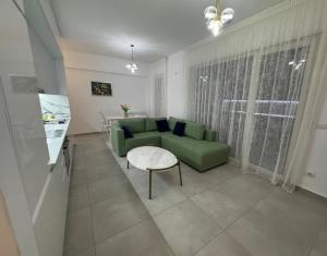 First floor apartment with garden near the beach