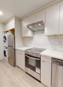 Private Suite Near UBC Walk to Shops and Transit