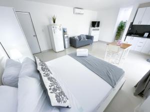 Tropical Suites and Studios - Beach Club, Spa, Restaurants - playa Los Corales