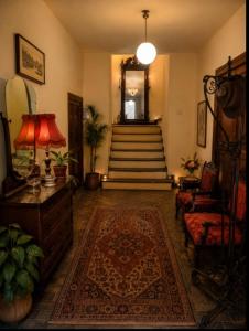 Trovasta Living House