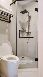 Vela, Elegant 1-Bedroom with Rooftop Pool, Westlands