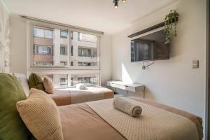 HOM I Parking, WiFi, AA, GYM, Movistar Arena