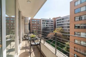 HOM I Parking, WiFi, AA, GYM, Movistar Arena