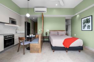 Jacana | Luxury Resort + Infinity Pool