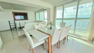 Family Paradise | 4BR Penthouse by the Beach