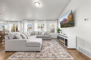 Wasatch Ridge Retreat-Yard