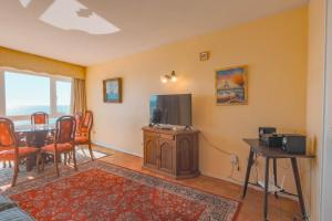 Spacious 4 bedroom Apt In Vina del Mar 7 Guest