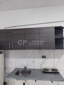 COLON pequeño espacio para 4 personas- Céntrico y cómodo