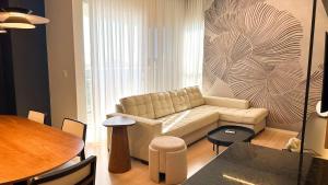 Sky Stays Petra Tower Premium 2 Bedrooms Apart at Floor 12