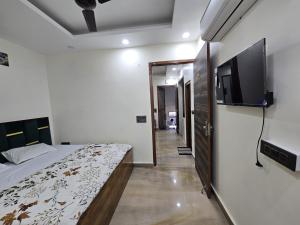 MakhanChor retreat