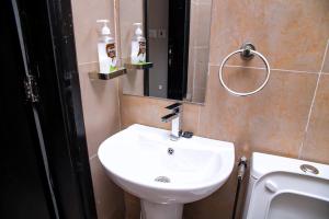 1 bedroom Nairobi West opp Nyayo stadium