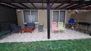 Los Robles 2 Condominio, comfort and proximity