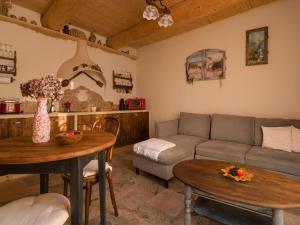 Comfortable apartment with terrace, close to beach