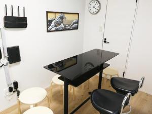 Koenji Wako 3F - 1 min walk to Koenji Station, 6 min by train to Shinjuku, Sleeps 5