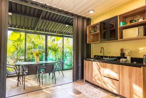 Moani Villas Punta Uva, 5 Min Walk to Beach
