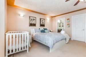 CozyHouse*5BR*FamilyBaby&KidFriendly*KingBed*AC*
