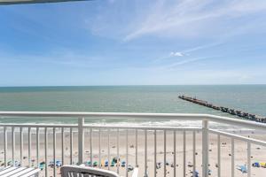 2BR Oceanfront View at Carolinian with Amazing Pool