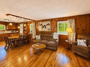 Lakeside Lodgings 2 Home Stay