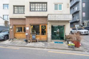 yul house hongdae 1
