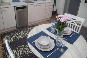 Pet-Friendly central apartment with Free Parking