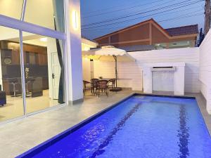 Near walking street and beach 4BR private pool villa