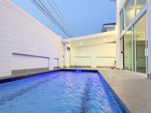 Near walking street and beach 4BR private pool villa
