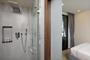Comfy 1BR room, Roof Pool, 5 min to Surin Beach
