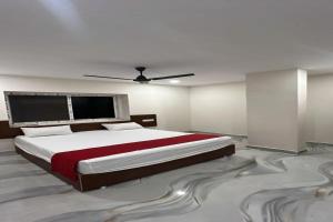 FabHotel Akhil Dot Inn