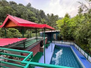Riverdale Hills Kasauli-Twin Pools