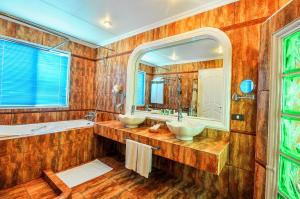 Breakfast at Monaco - Palais Boracay